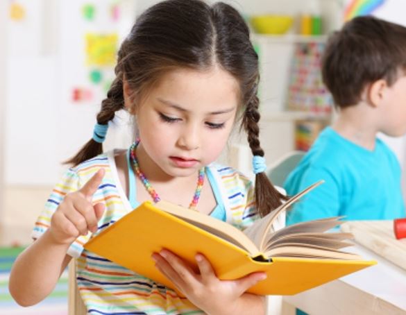 ما هي أساليب تعليم أطفال الحضانة القراءة والكتابة ؟